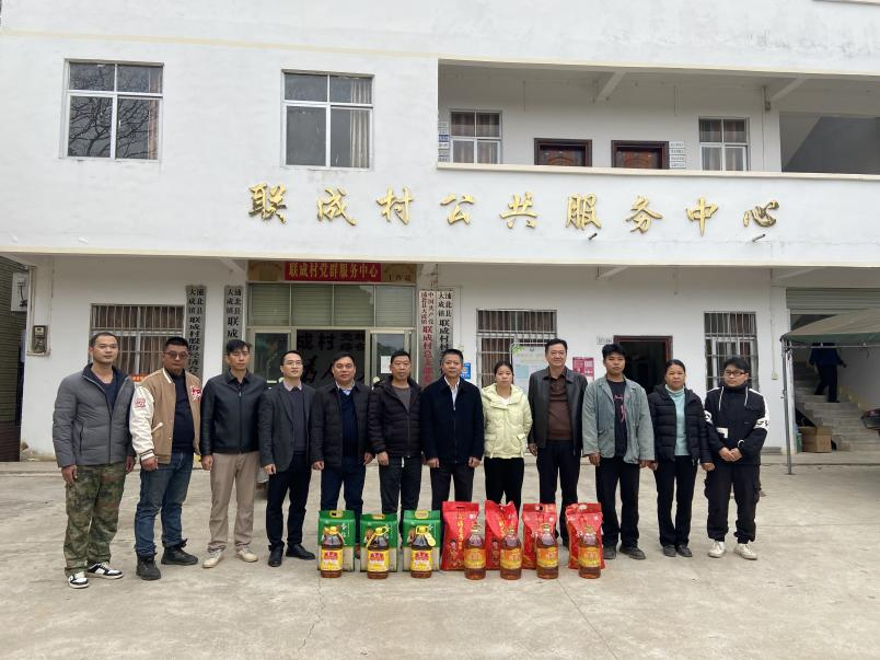 慰問(wèn)暖人心，關(guān)懷傳黨情